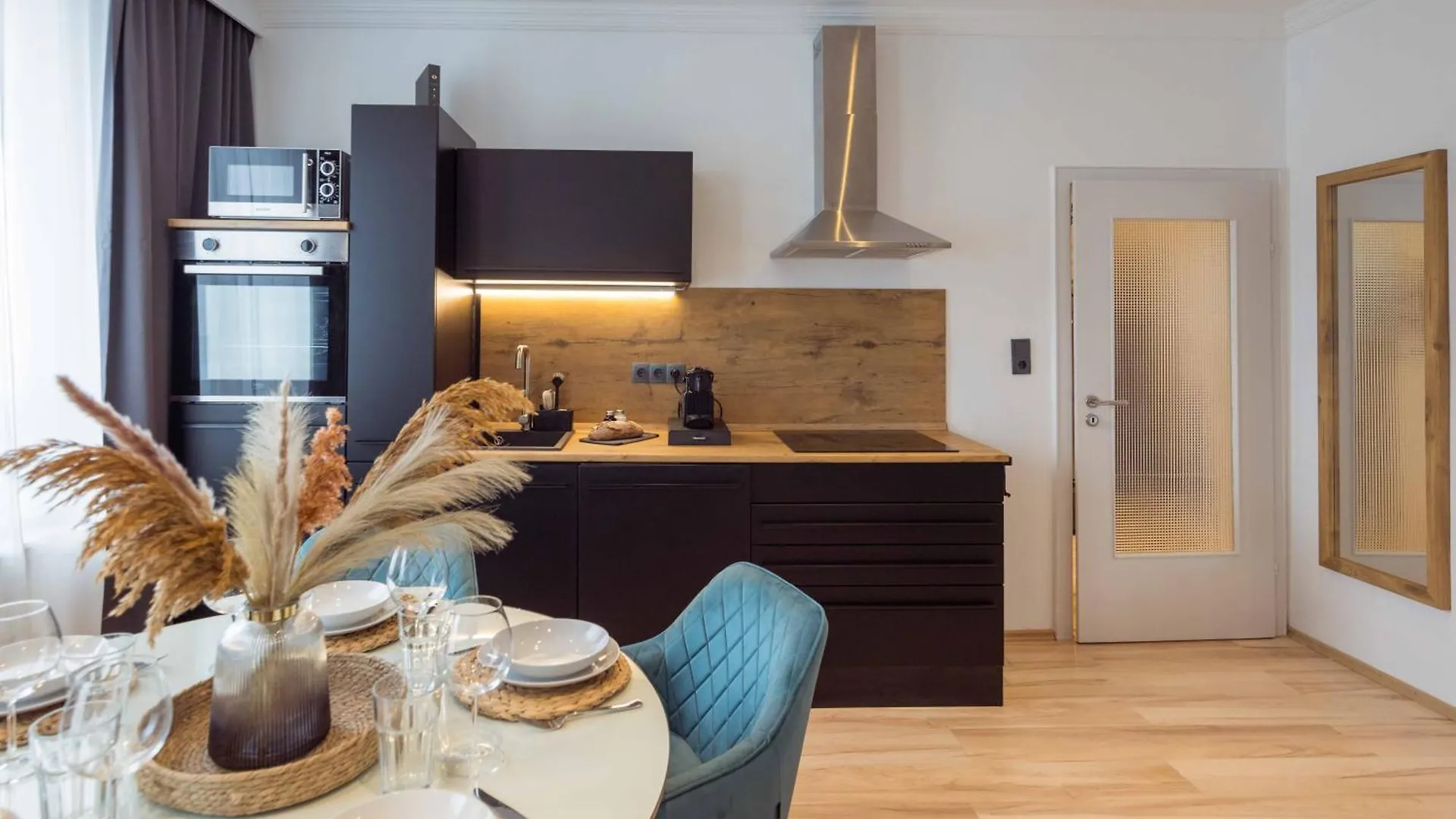 Schillerapartment Hof, Kueche, 24H Digital-Checkin, Parkplatz, Wlan250Mbit Hof  Germany