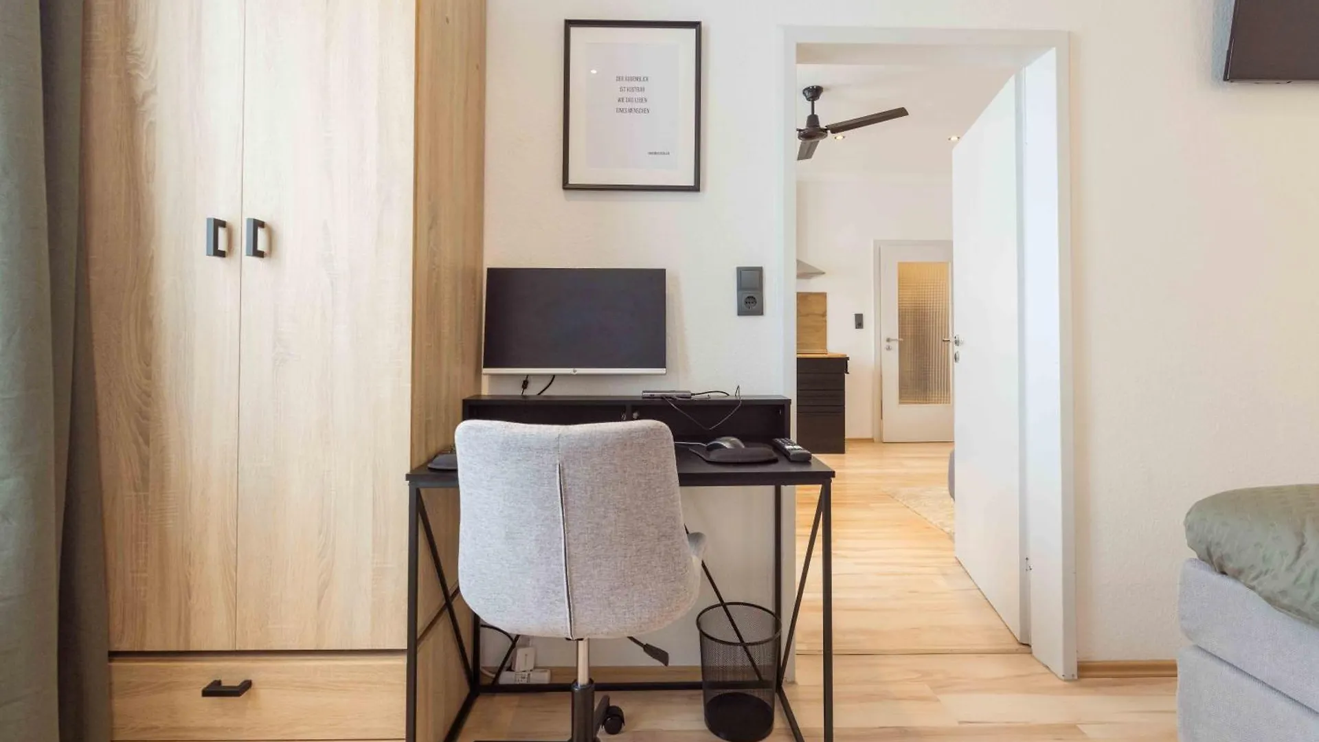 Schillerapartment Hof, Kueche, 24H Digital-Checkin, Parkplatz, Wlan250Mbit Hof  0*, Hof (Bavaria)