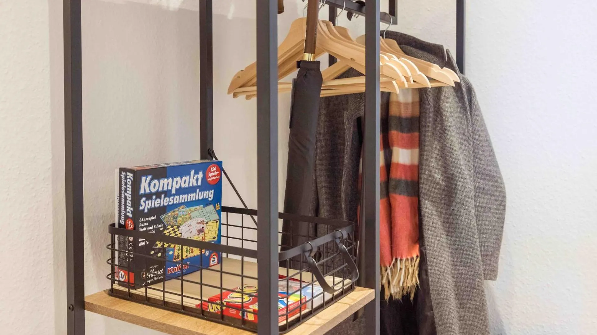 Schillerapartment Hof, Kueche, 24H Digital-Checkin, Parkplatz, Wlan250Mbit Hof  0*, Hof (Bavaria)