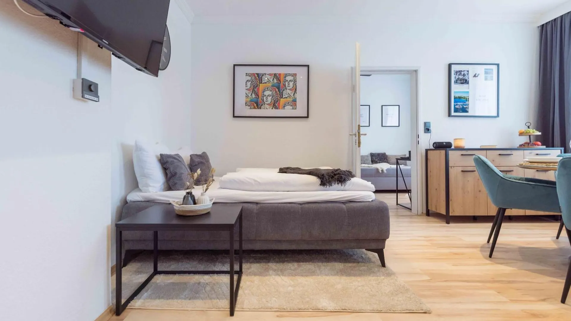 Schillerapartment Hof, Kueche, 24H Digital-Checkin, Parkplatz, Wlan250Mbit Hof  0*, Hof (Bavaria) Deutschland